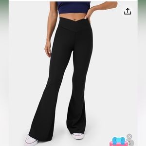 BNWT Halara Super Flare Leggings